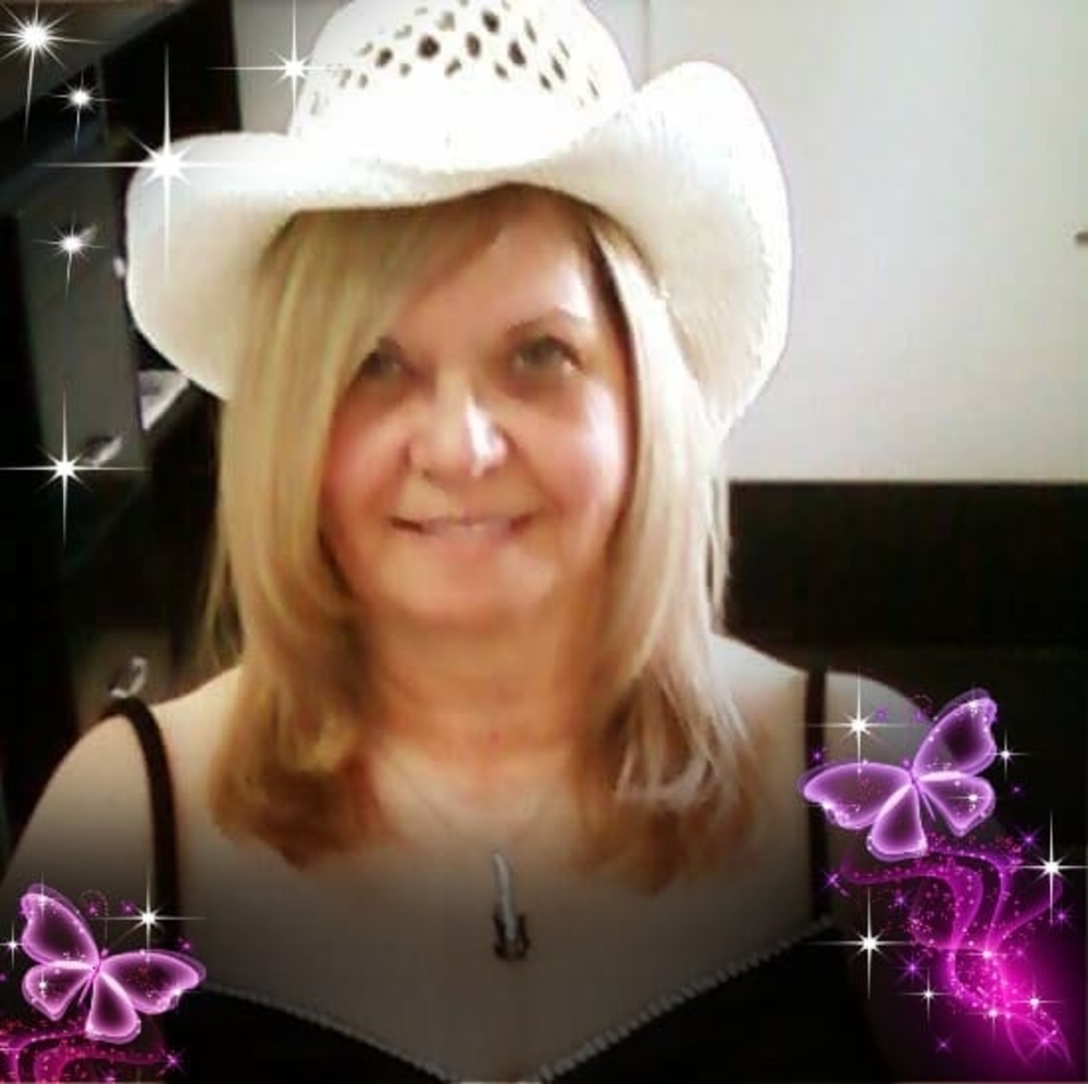 Meet your Posher, Gloria